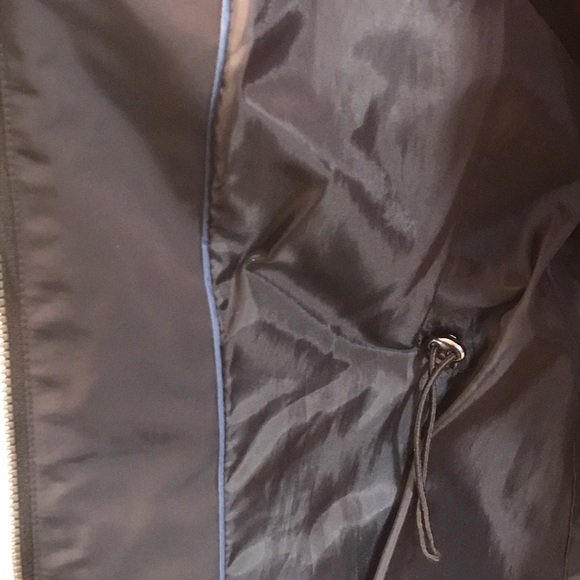 Ladies’ navy blue London Fog jacket - Picture 3 of 5